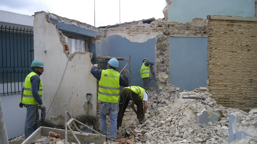 fbf66f_cdba5ef76e0445cda3096b9205e15c54